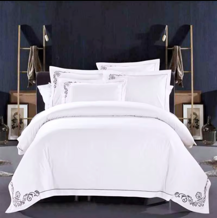 Hôtel de luxe 5 étoiles et lit brodé maison